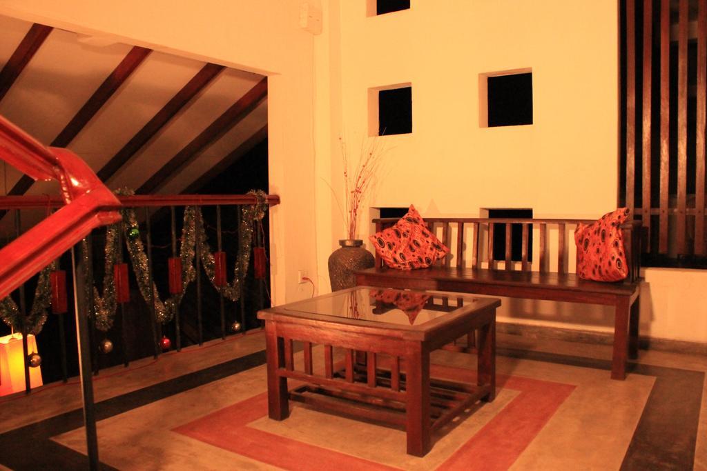 Sanras Hotel Гале Стая снимка